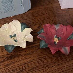 PartyLite Poinsettia Bowl/candle holder - Red and Cream
